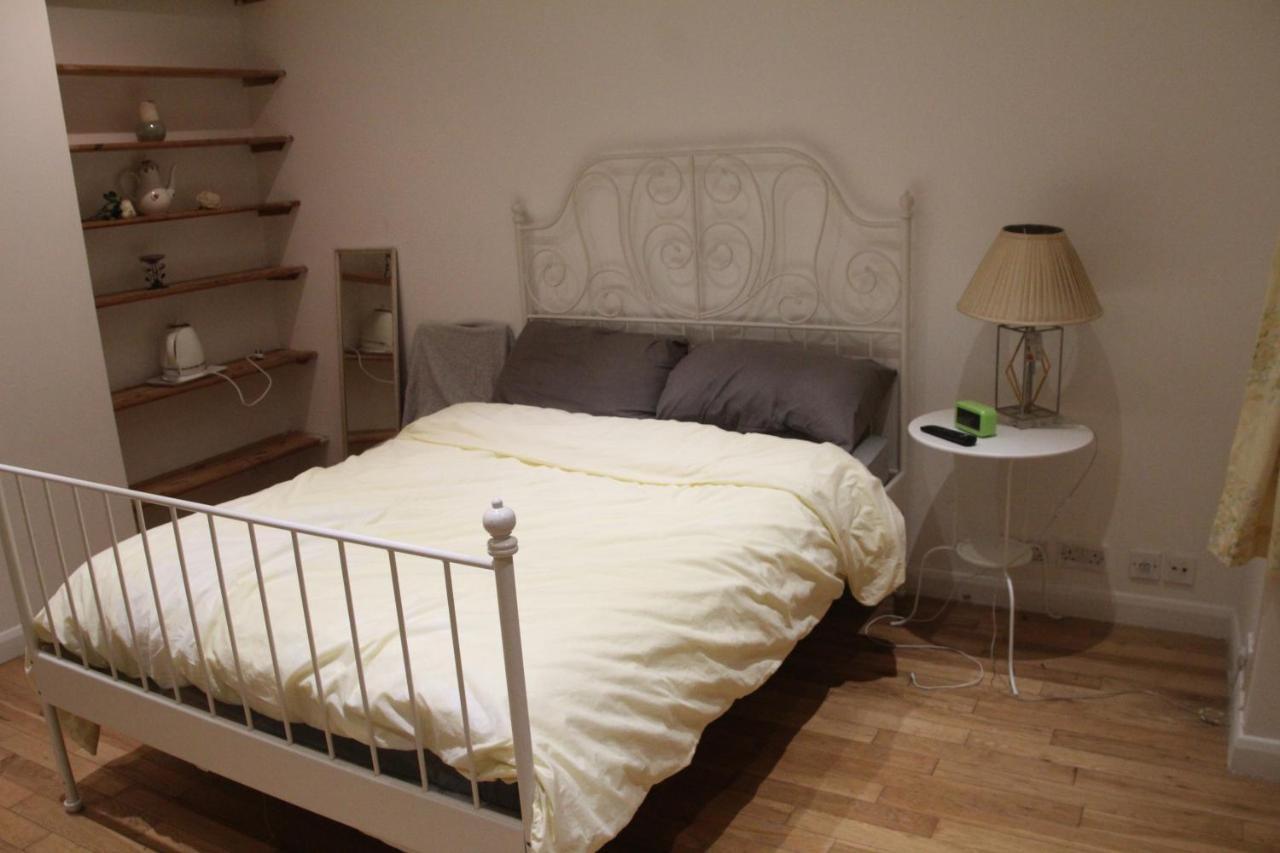 Beautiful Double Bedroom Edgware Esterno foto