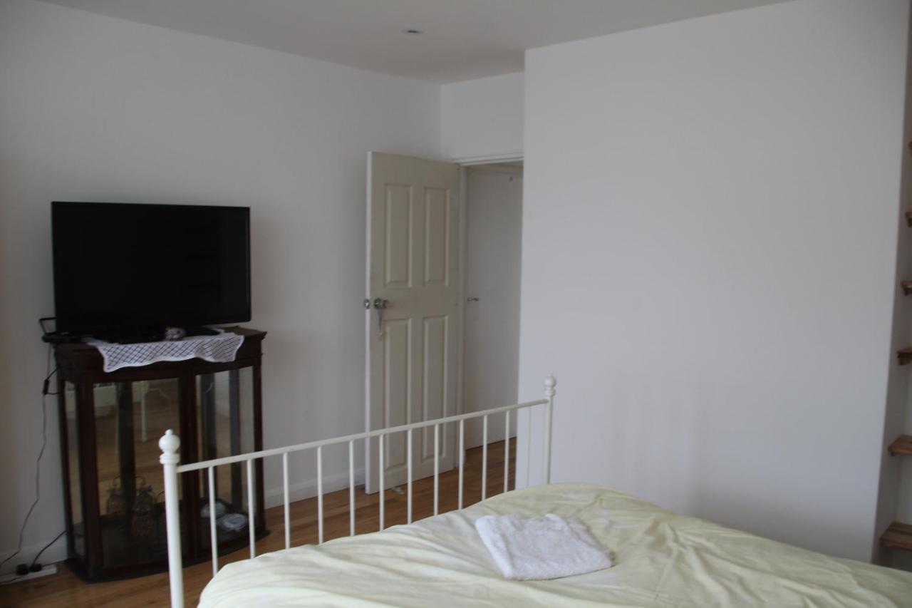 Beautiful Double Bedroom Edgware Esterno foto