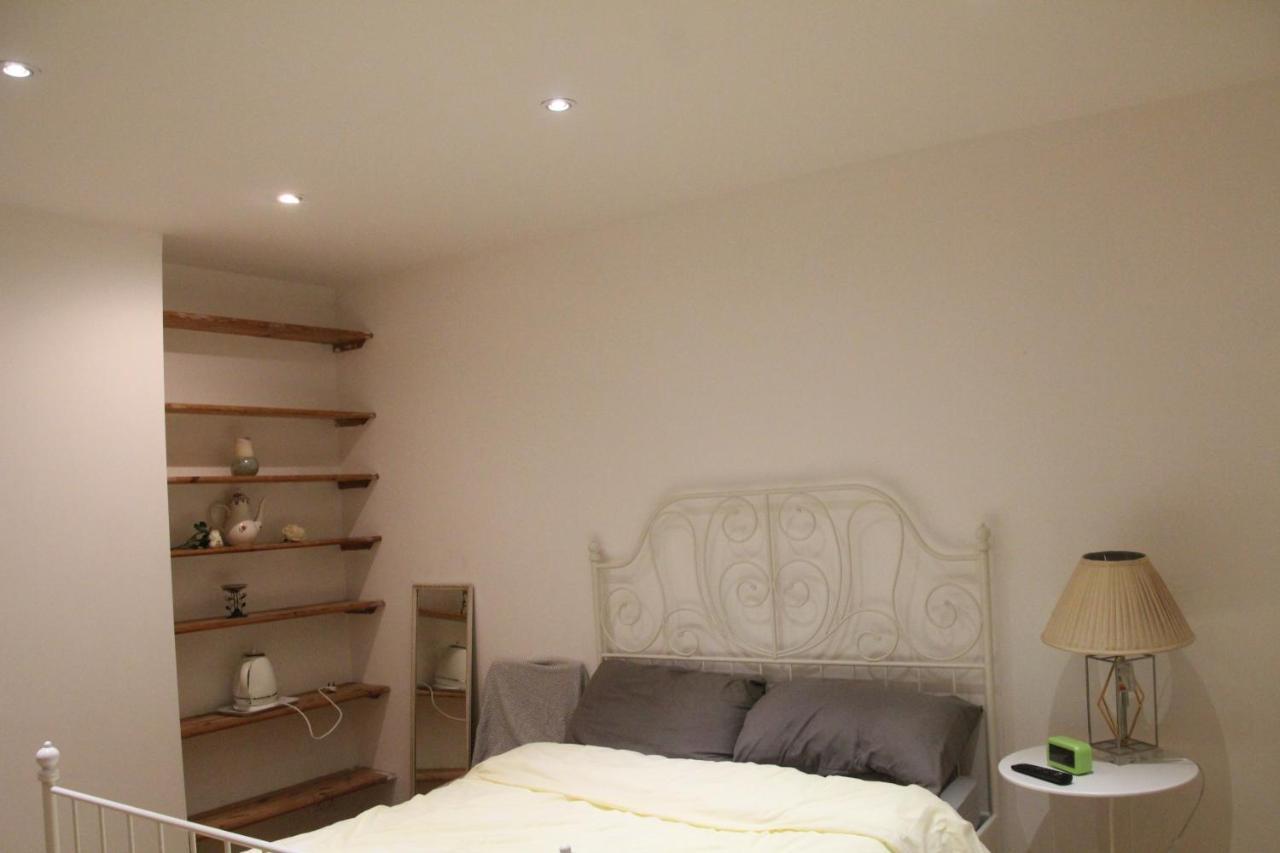 Beautiful Double Bedroom Edgware Esterno foto